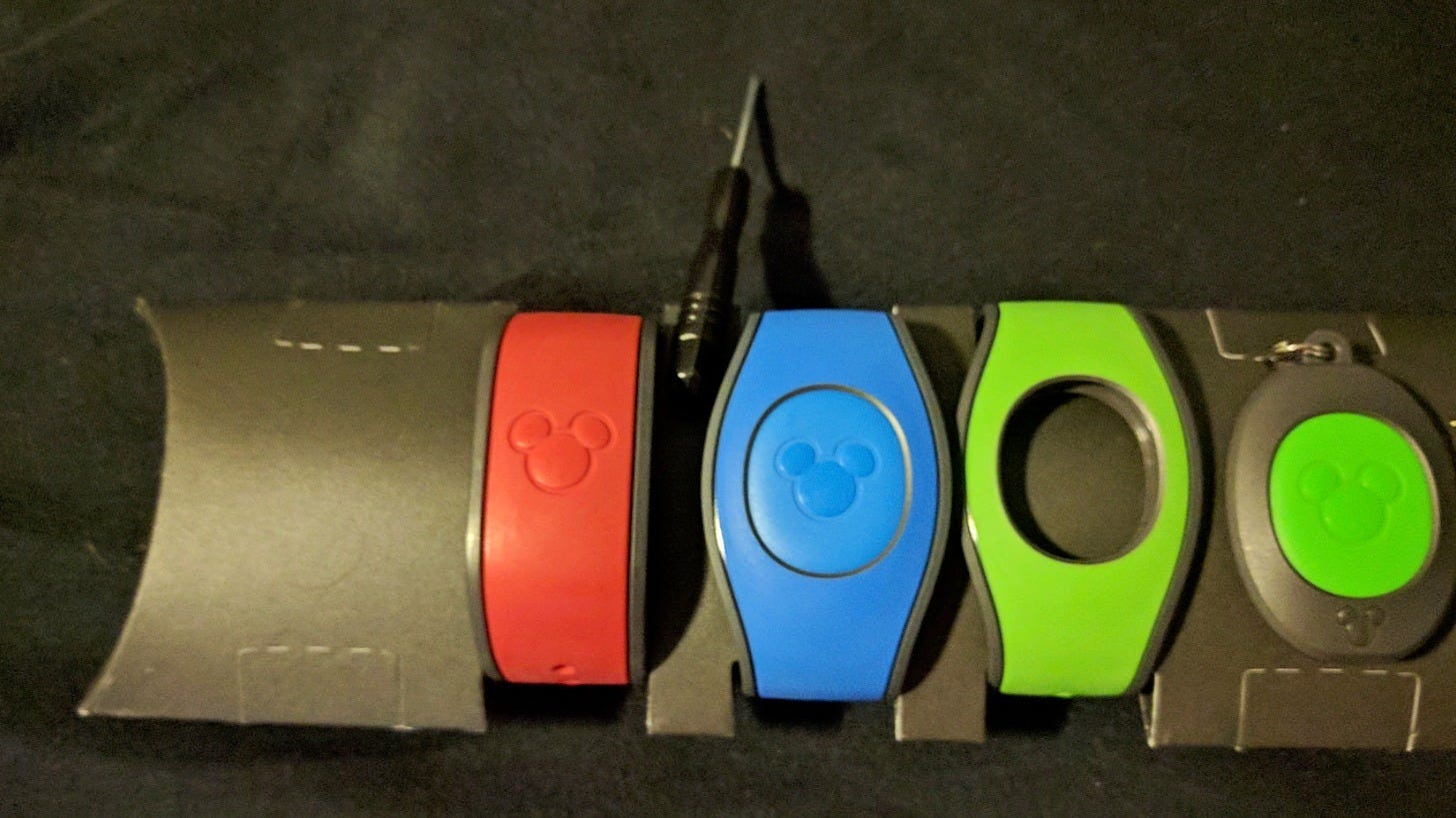 MagicBands in four colors. Image: elisfkc via Wikimedia Commons MagicBands in four colors. Image: elisfkc via Wikimedia Commons