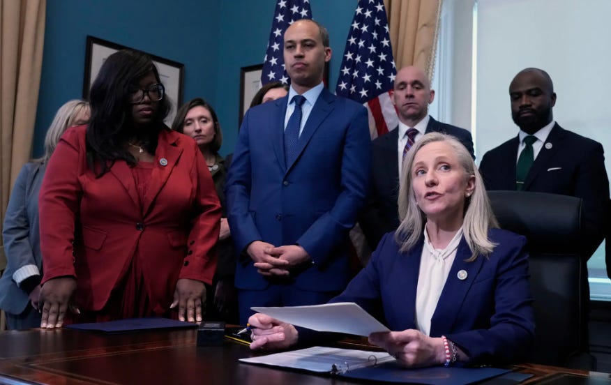 Virginia’s New Governor Moves Swiftly to Overhaul State University Boards