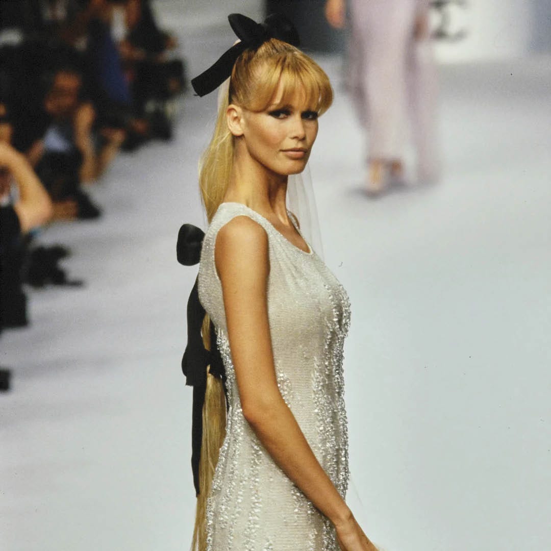 chanel fall winter 1995 haute couture claudia schiffer