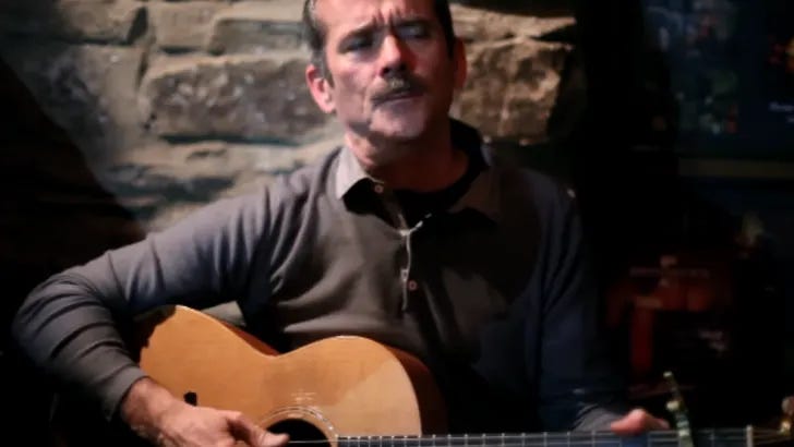 Commander Chris Hadfield Sings "Danny Boy"