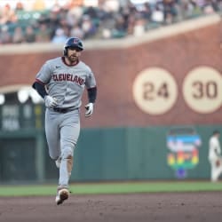 Daniel Schneemann pega jonrón de tres carreras Daniel Schneemann pega jonrón de tres carreras