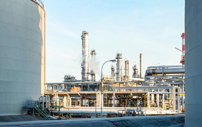 Novoshakhtinsk oil refinery in Russia burns after explosions