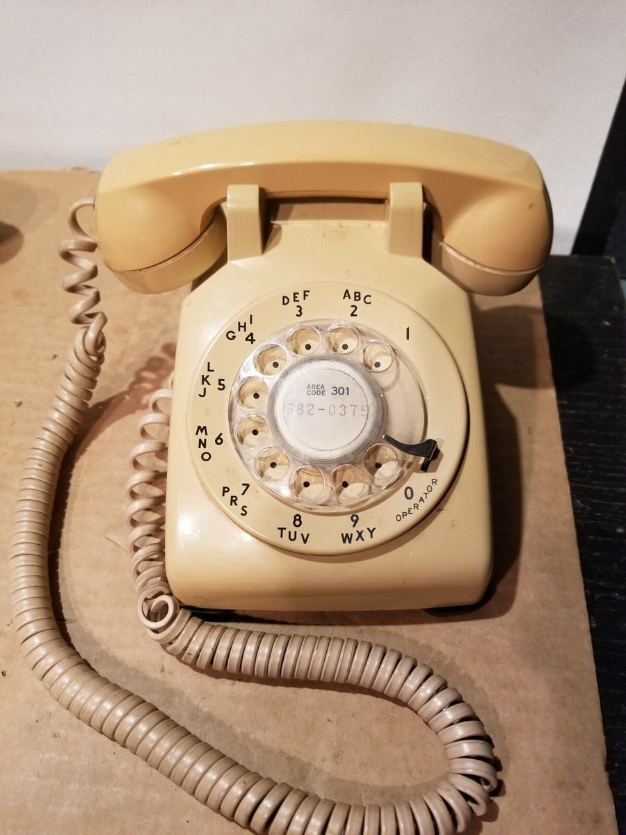 Vintage Telephone Rotary Desk Phone Western Electric Beige 500DM
