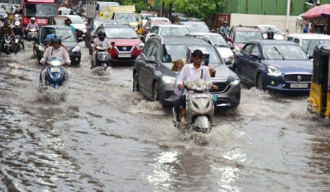Maharashtra Weather Alert: Heavy Rain to Continue for Two More Days, 13 Districts on High Alert Maharashtra Weather Alert: Heavy Rain to Continue for Two More Days, 13 Districts on High Alert