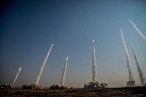 Iran spalle al muro: è la vera bomba
