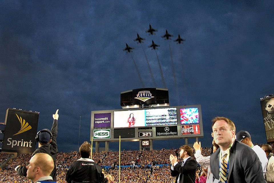 File:Thunderbirds flyover at Super Bowl 43.jpg