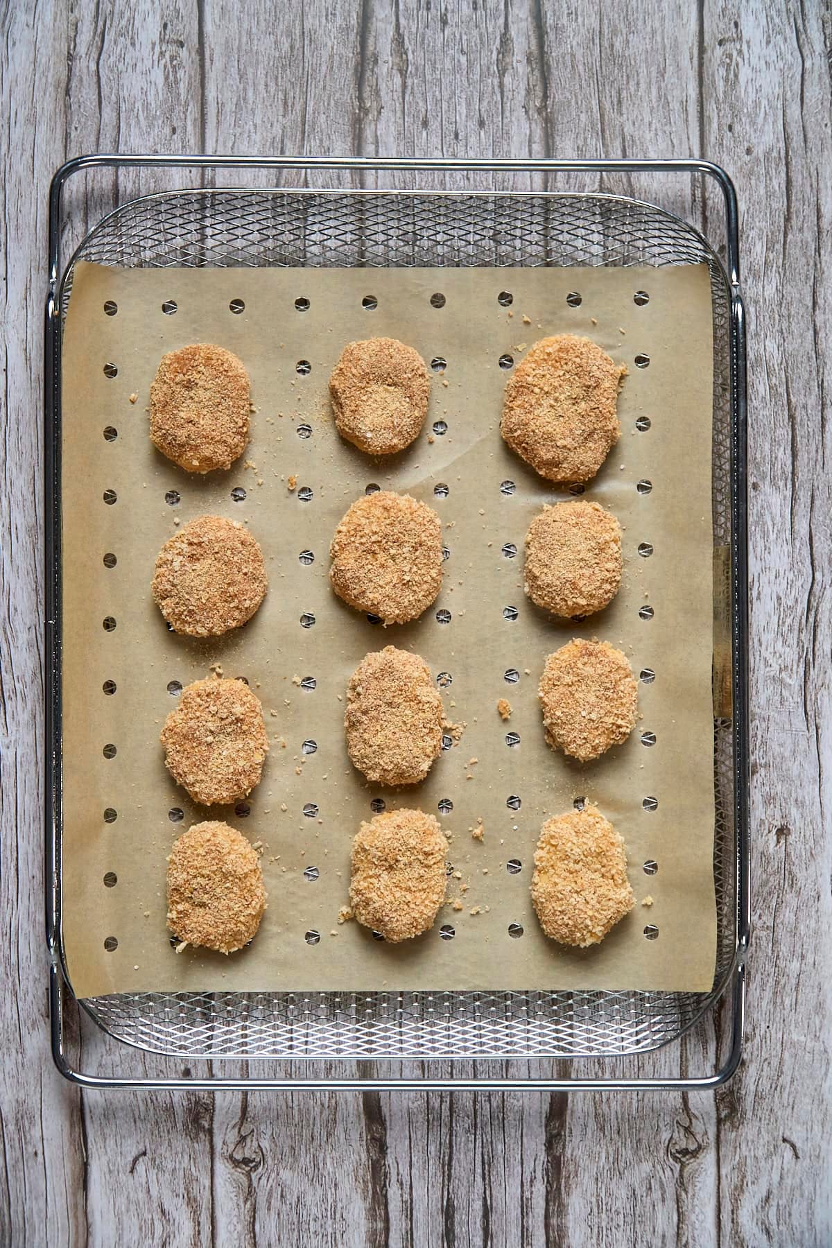 air dryer basket with 12 spicy vegan chickpea nuggets