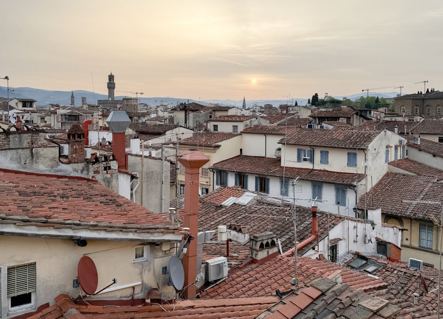48 Hours in Florence - Notes on JOIE with Ajiri Aki