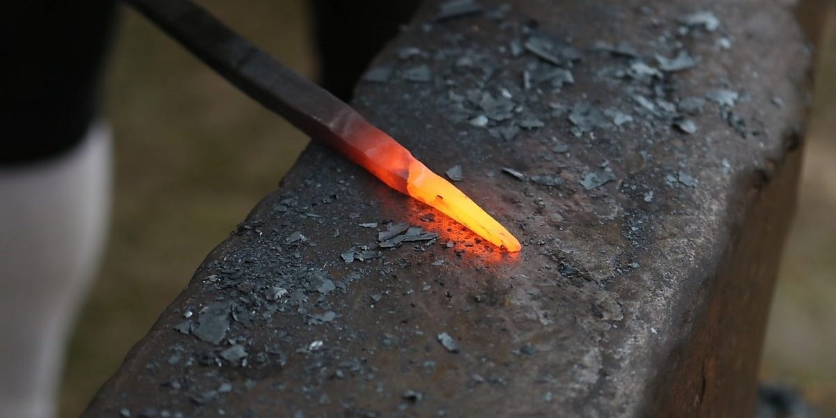 A Thousand Red Hot Pokers, One Narrative