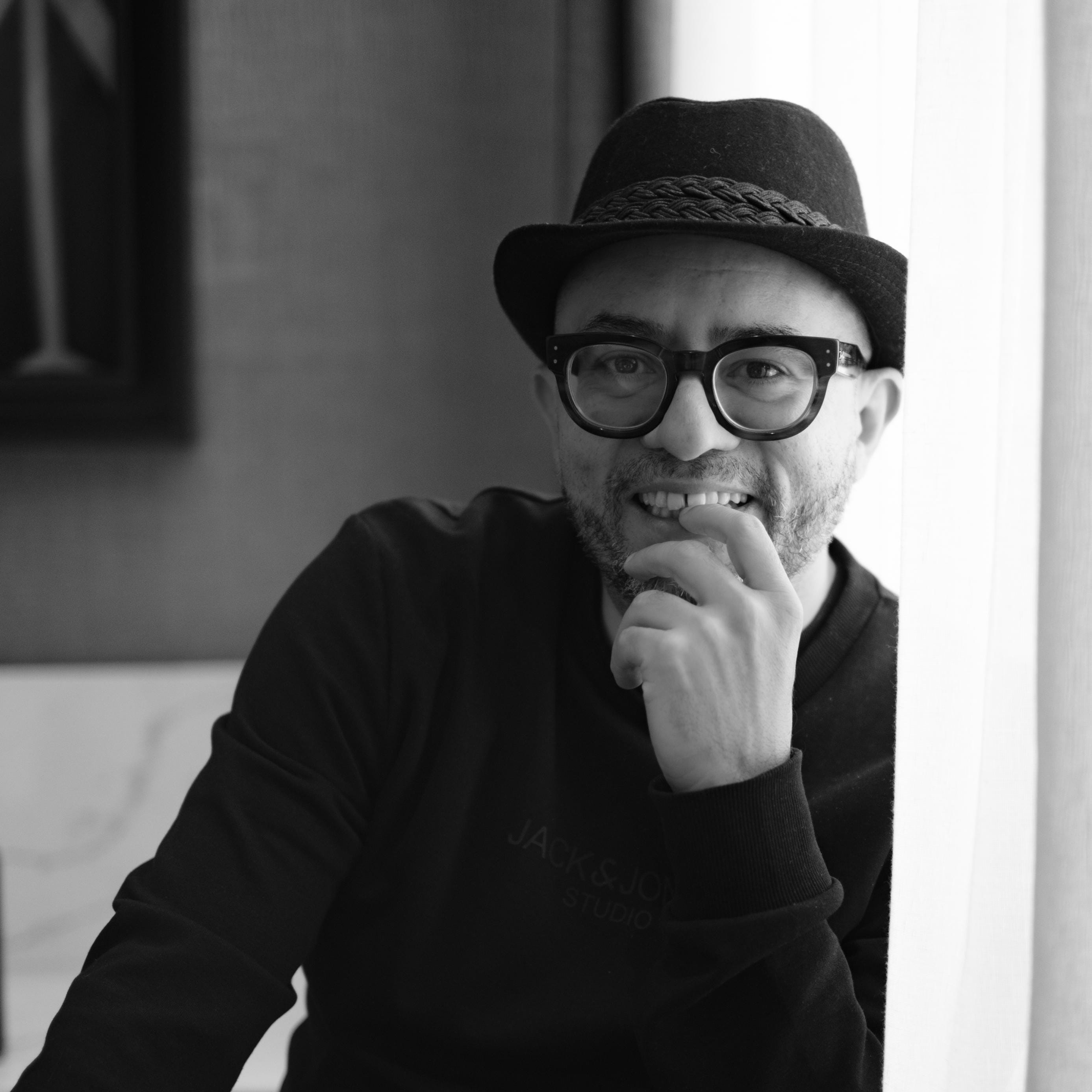 Arturo J. Flores