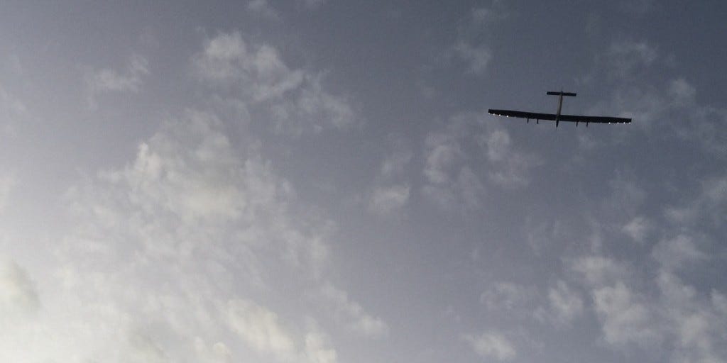solar-impulse-overhead solar-impulse-overhead