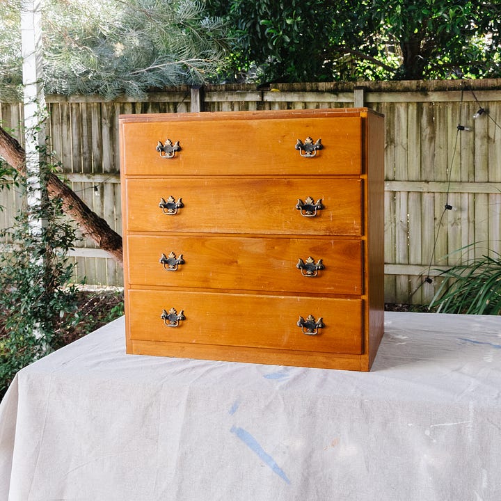 How to paint two toned stripes