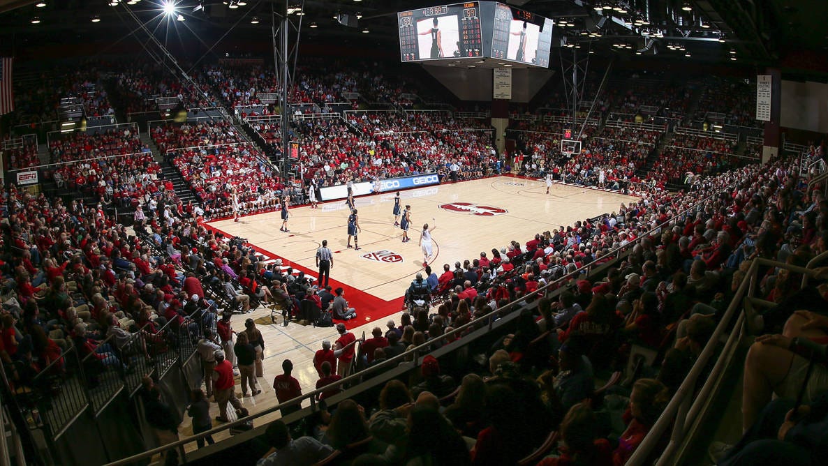 Winning Streaks at Maples Pavilion