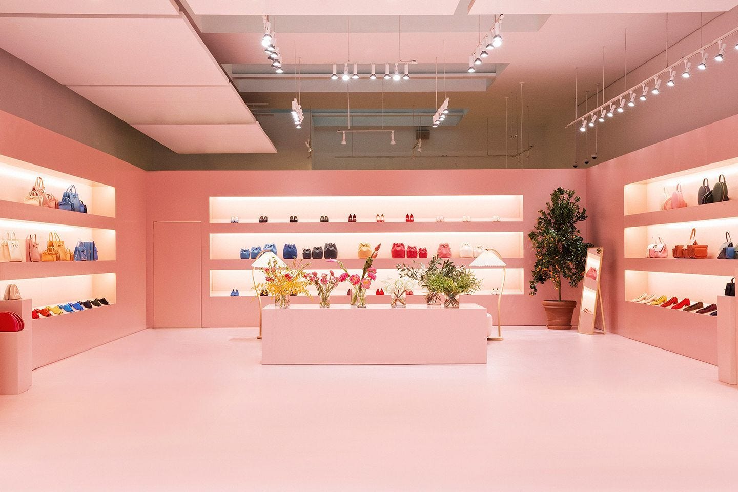 Malababa y otras tiendas que demuestran que el ROSA es una COSA MUY SERIA |  Architectural Digest España