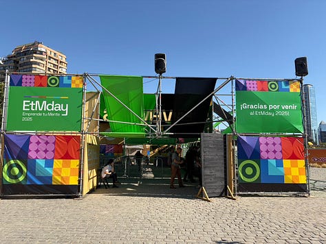 Rodrigo y Ariel fueron a pasear.