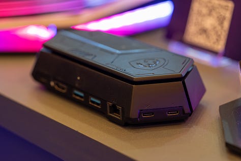 MSI Claw ThunderBolt 4 dock