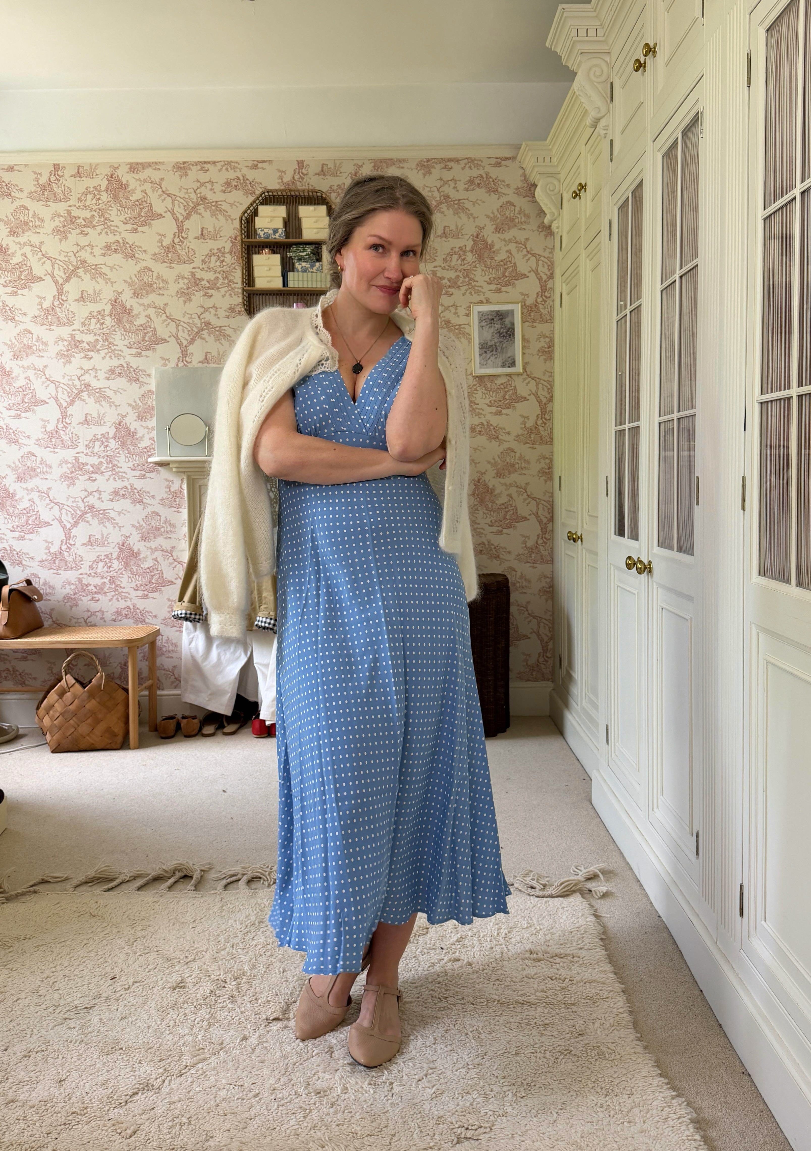 blue dress and cream shoes Rich Cream and Navy Blue Leather - Handmade Tango Shoes main image 0
