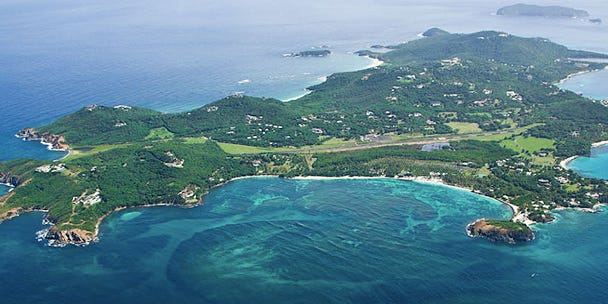 Travel guide: Mustique Island | ELLE Canada Magazine | Beauty, Fashion and  Lifestyle Trends & Celebrity News