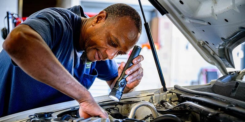 The difference between a car service and car maintenance | Caura The difference between a car service and car maintenance | Caura