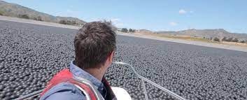 Those 96 Million Black Balls in LA's Reservoir Are Not Just There to Save Water Those 96 Million Black Balls in LA's Reservoir Are Not Just There to Save Water