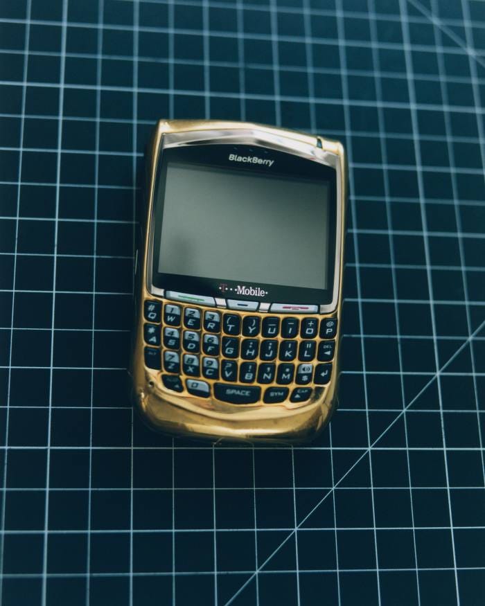 Jacob & Co custom gold-encased Blackberry Jacob & Co custom gold-encased Blackberry