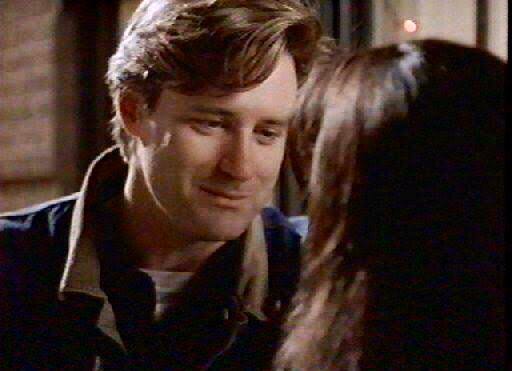 On the left: Bill Pullman in a khaki jacket; on the right: Bill Pullman in the same jacket flipped to its denim side.