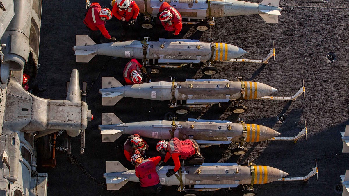 The Cynical Coverage of Conditions on the USS Abraham Lincoln