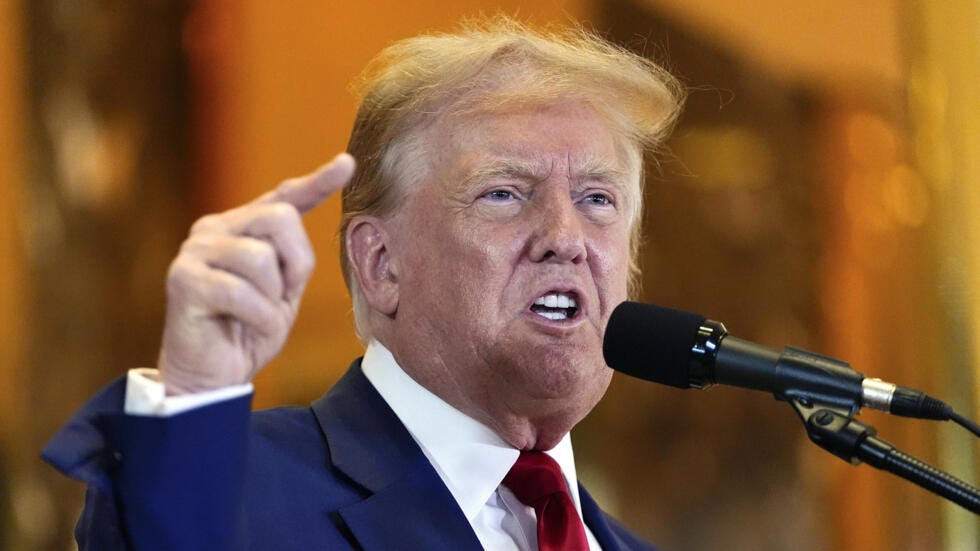 Trump confirma presença em debate e chama emissora de "ABC Fake News" 