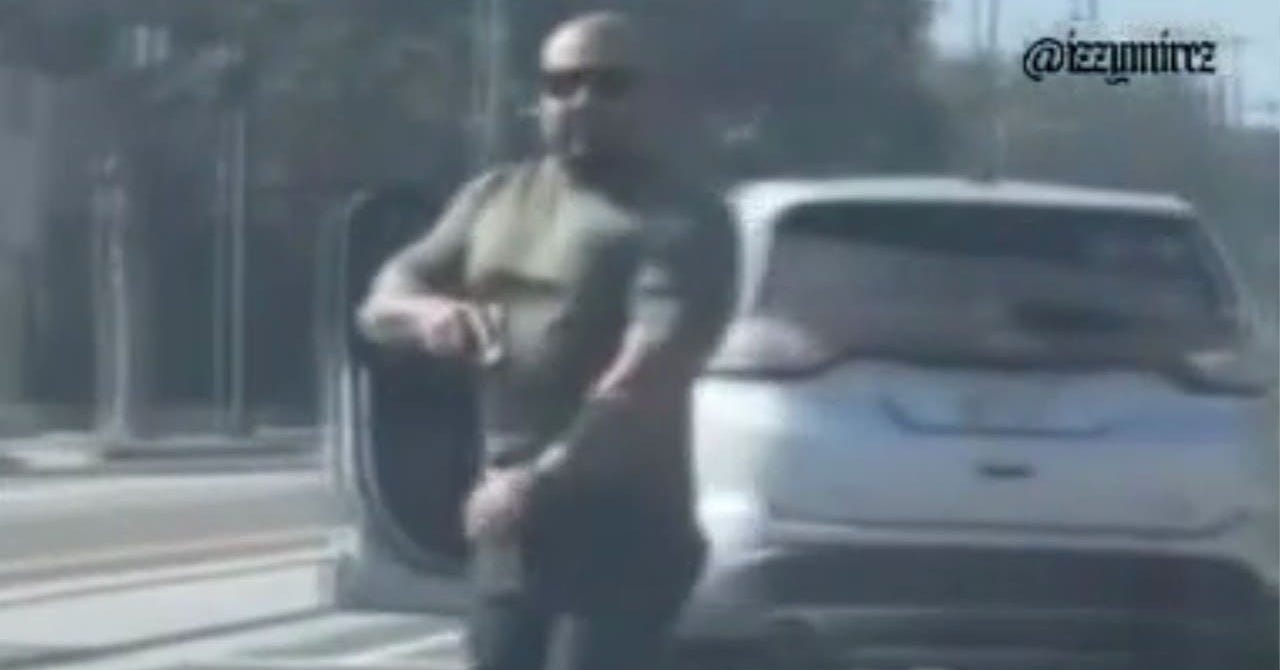 ICE agent pulls gun on woman in Santa Ana; Cop jumps in and realizes armed  man was federal agent | FOX 11 Los Angeles