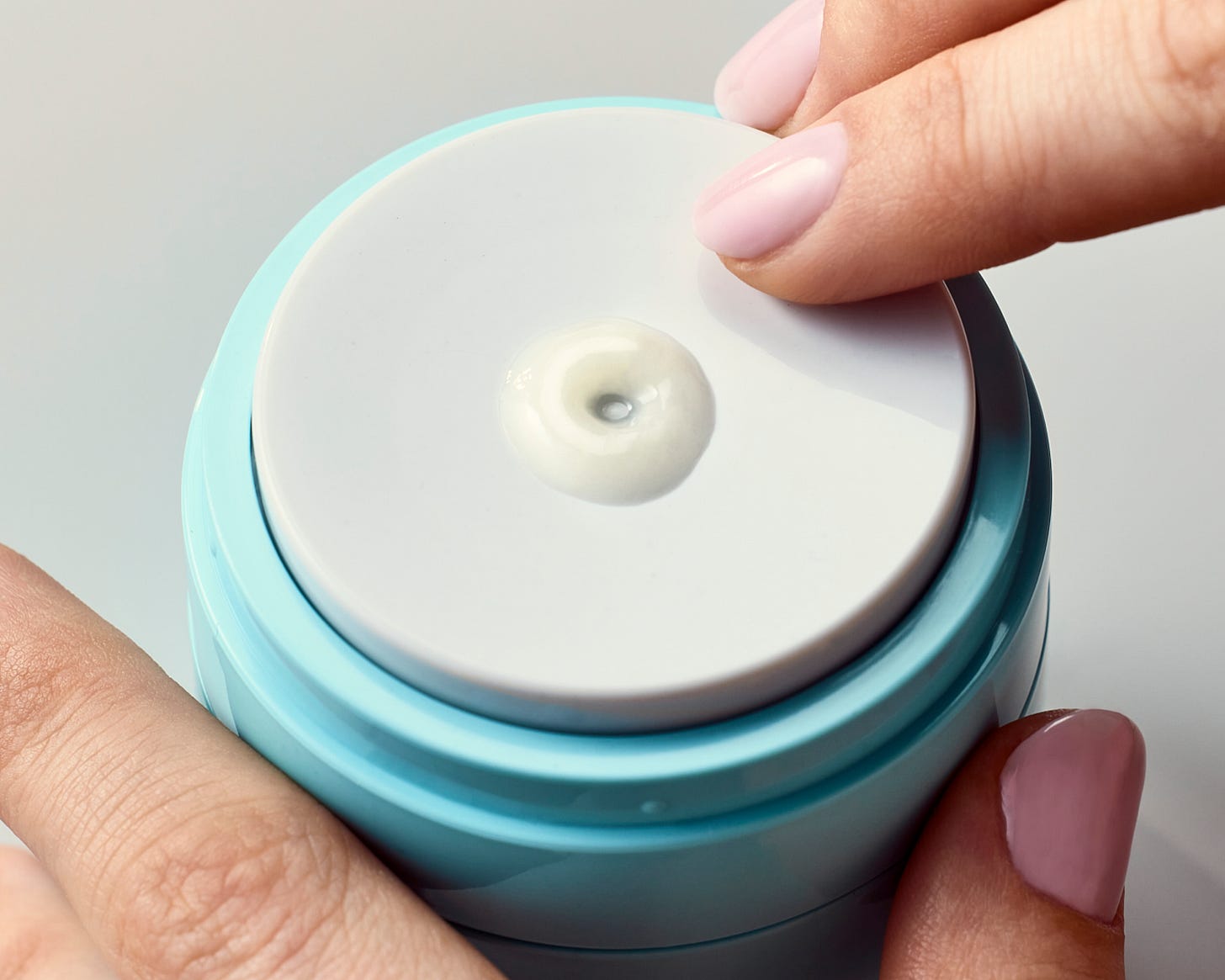 Skin Barrier Restoring Gel Cream Action Image