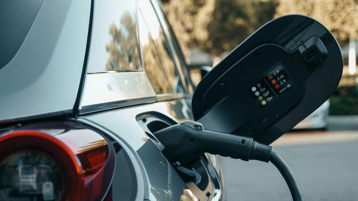 How much do electric car batteries degrade?