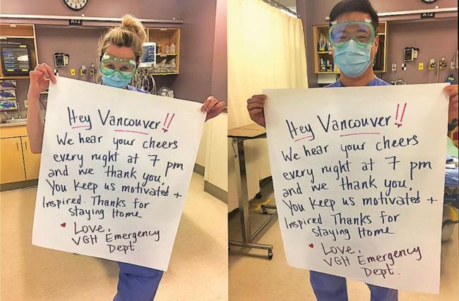 图九、 疫情期间，温哥华综合医院急诊部（Emergency Dept of Vancouver General Hospital）的医护向社会公众展示感谢信。信上写道：“嗨，温哥华！感谢你们，每晚7点，我们听到了你们的喝彩，让我们得到激励和鼓舞。感谢你们呆在家里，爱你们的：温哥华总医院急诊部”（图片来源于网络。Photographer unknown. Credit reserved to the photographer.）