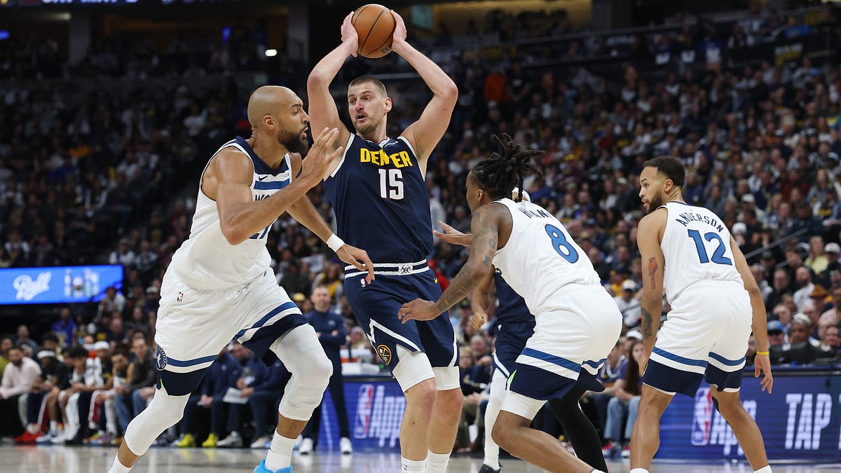 Playoff Bracket: Spurs and Wolves Win Without Stars, Testing Coaching Panic — image 1