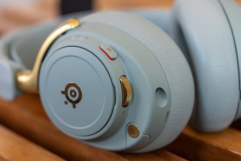 SteelSeries Arctis Nova Elite wireless gaming headset