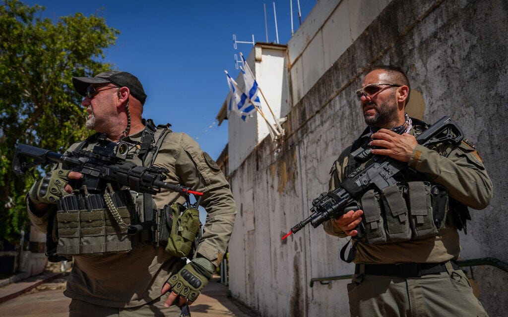 Israeli reserve soldiers take part in a military drill in the northern Israeli city of Kiryat Shmona, June 18, 2024. (Ayal Margolin/ Flash90)