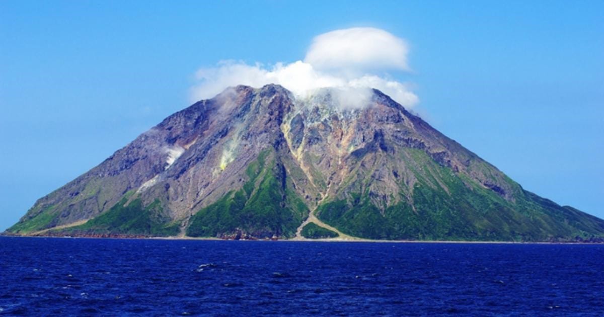 Mount Io, one of the still-active volcanoes Mount Io, one of the still-active volcanoes