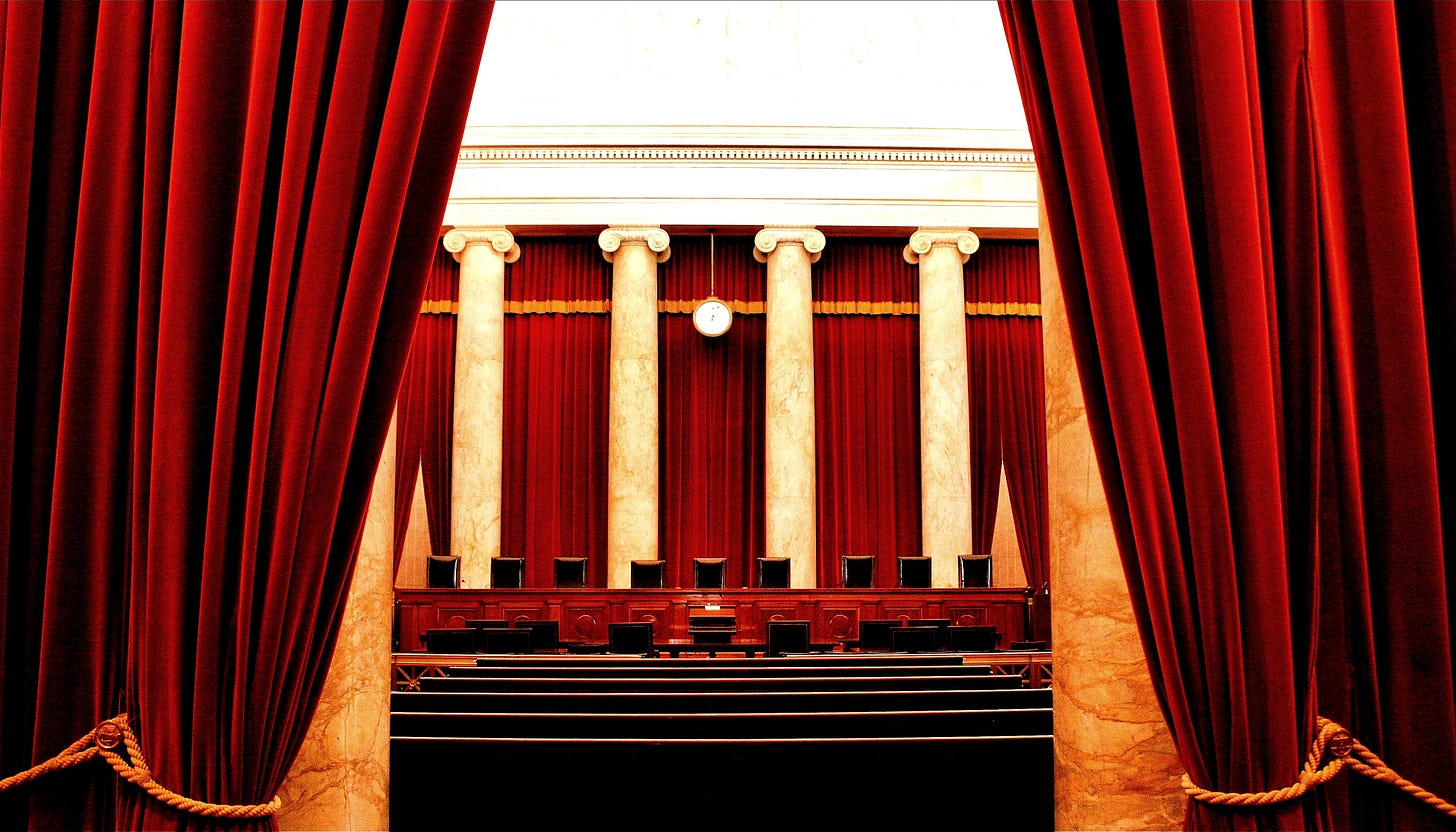 Courtroom of the US Supreme Court (Photo by Phil Roeder on Flickr / published under CC by 2.0 Attribution 2.0 Generic Deed)  