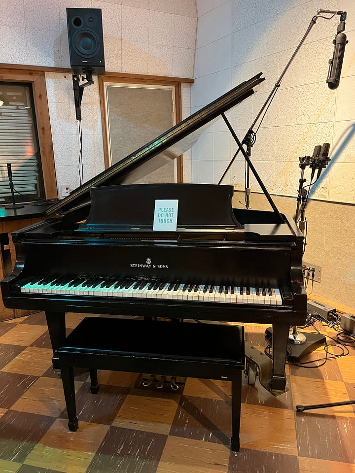 left image: black-and-white photo of Elvis leaning over the Steinway piano in Studio B; right image: the same Steinway piano still sitting in the corner of Studio B
