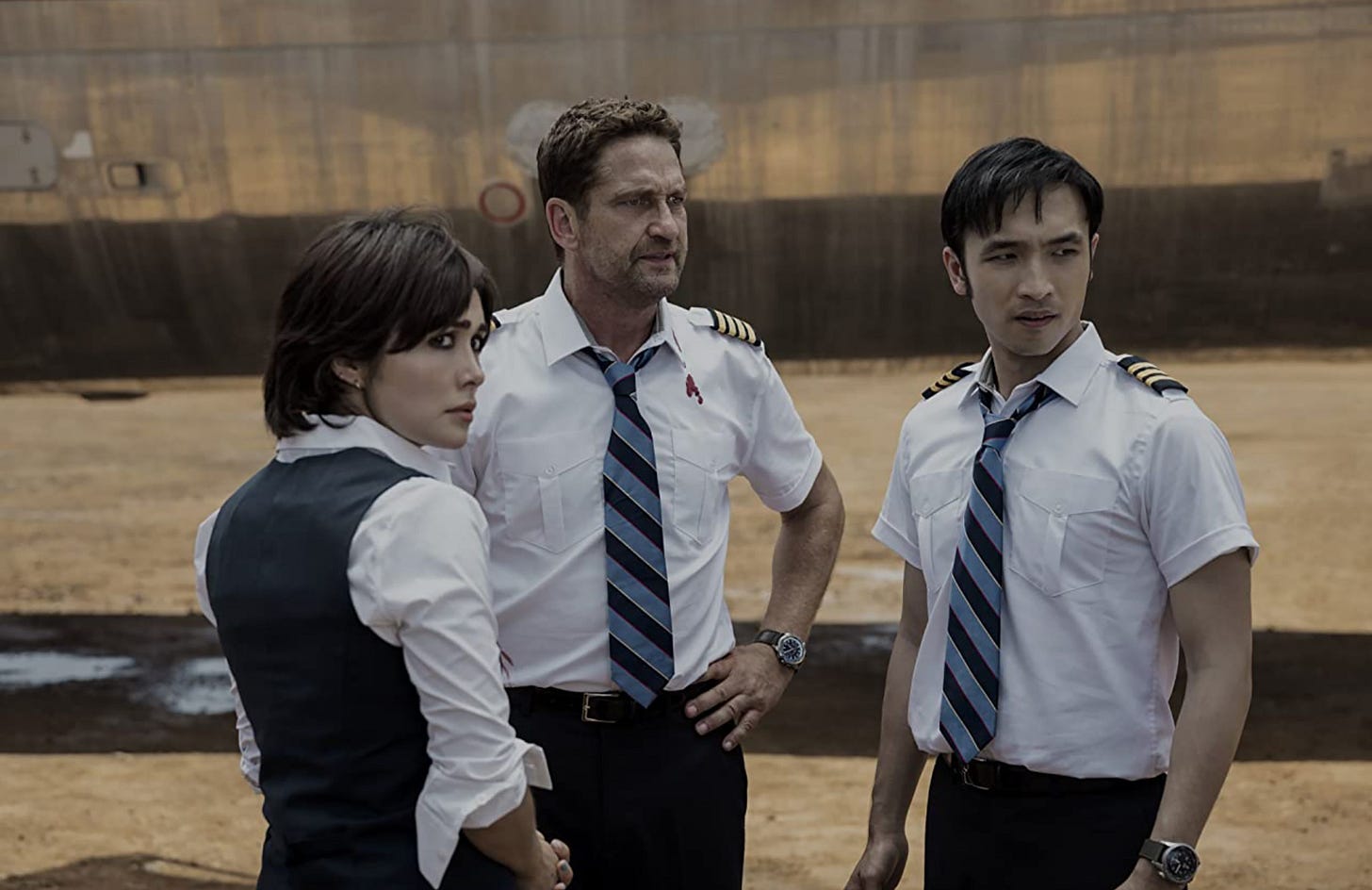 Plane' review: Gerard Butler and Mike Colter give a lift to a no-frills  action movie with a bad title | CNN