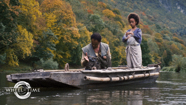 Young Siuan weaves the One Power while standing in a fishing boat