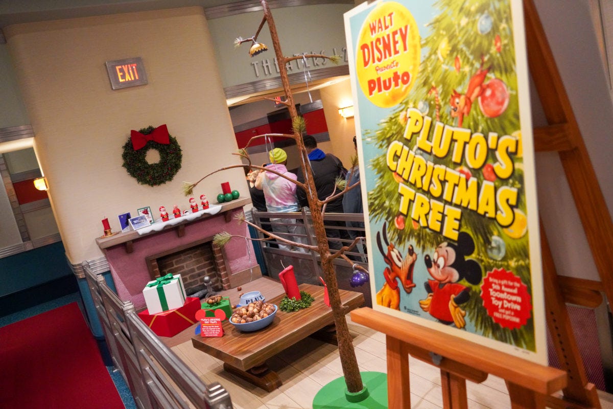 Pluto's Christmas Tree' Ornament Ripped Out of Mickey & Minnie's Runaway  Railway Queue at Disneyland - WDW News Today