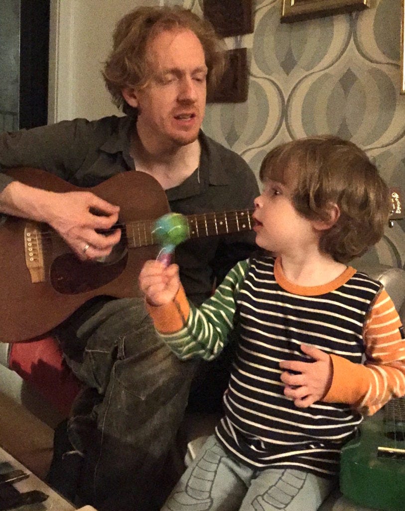 Milo sings Milo sings