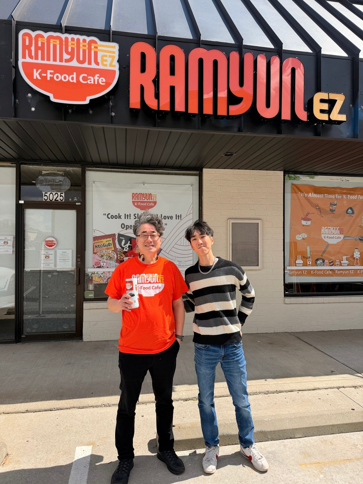 An Instant Noodle Library? You'll Find One at Ramyun EZ