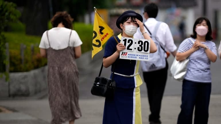 Japan is wasting its big chance with group-tour requirement - Nikkei Asia