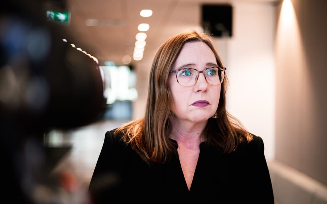 Public Service Association national secretary Fleur Fitzsimons said health workers deserved to be paid on time.