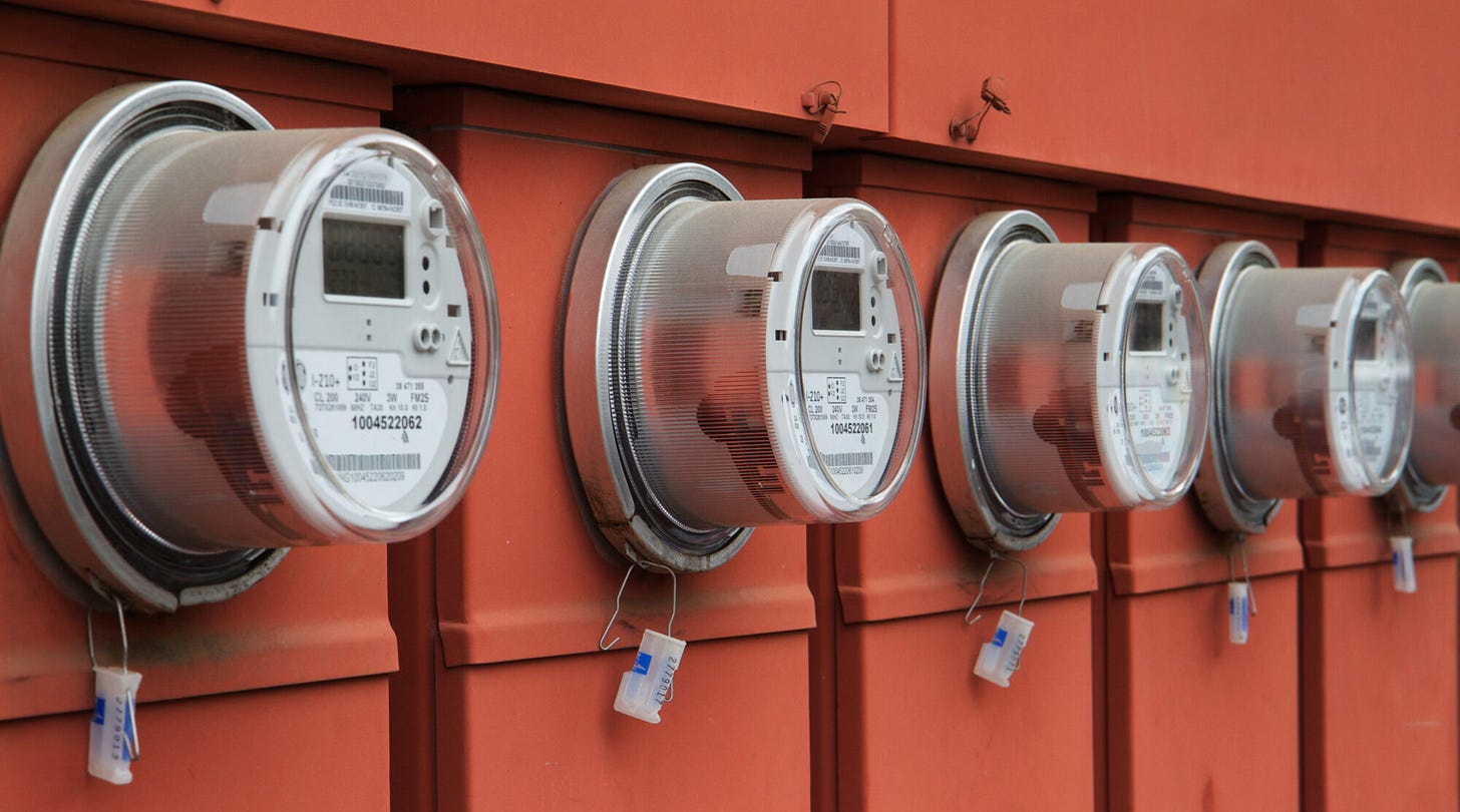 What is a Smart Meter? Definition & Benefits to Businesses What is a Smart Meter? Definition & Benefits to Businesses