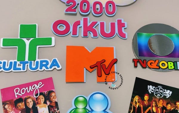 Anos 2000 (topo em Camadas) | Elo7 Produtos Especiais