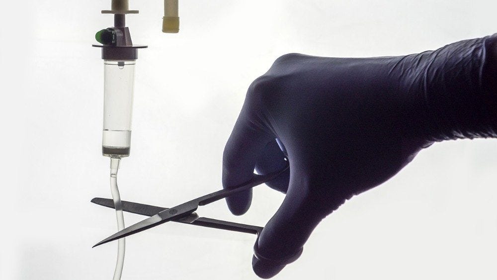 España aprueba la ley de la eutanasia. La Iglesia: una elección contra la  vida - Vatican News