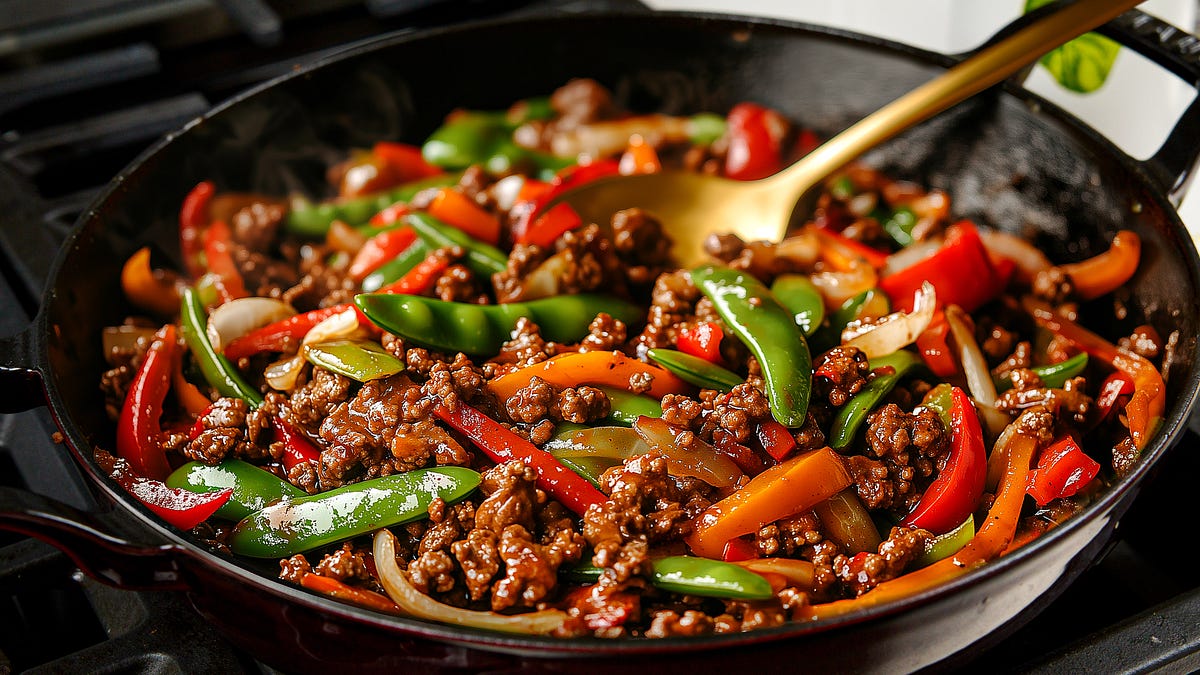 Easy Ground Beef Stir Fry with Summer Vegetables - Essen Recipes