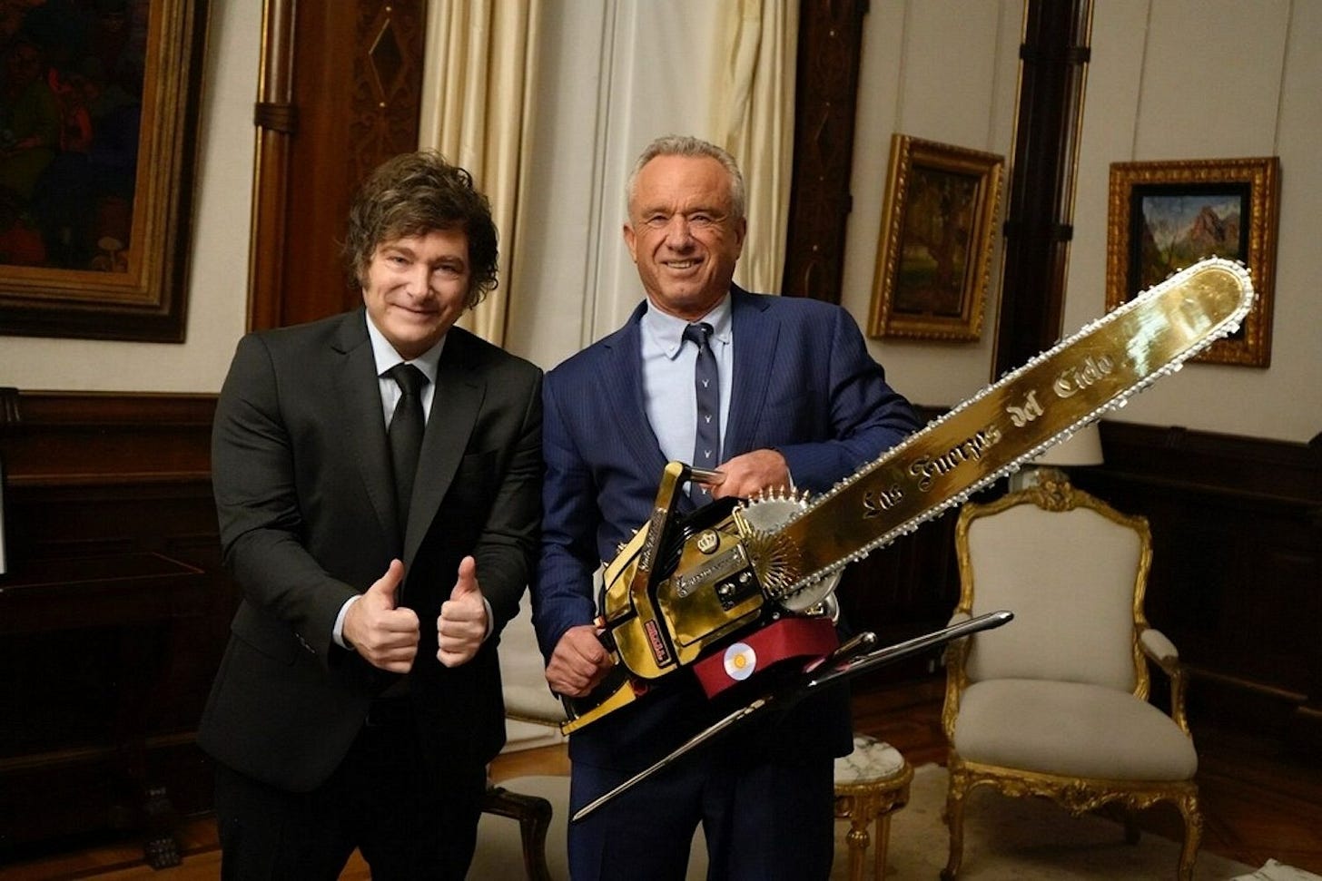 RFK Jr. Poses for Weird Photos With Argentina's President as They Plot  Alternative to World Health Organization